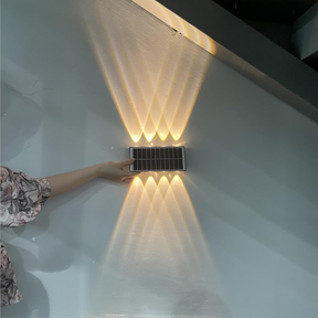 Lámpara solar de pared exterior con 8 LED