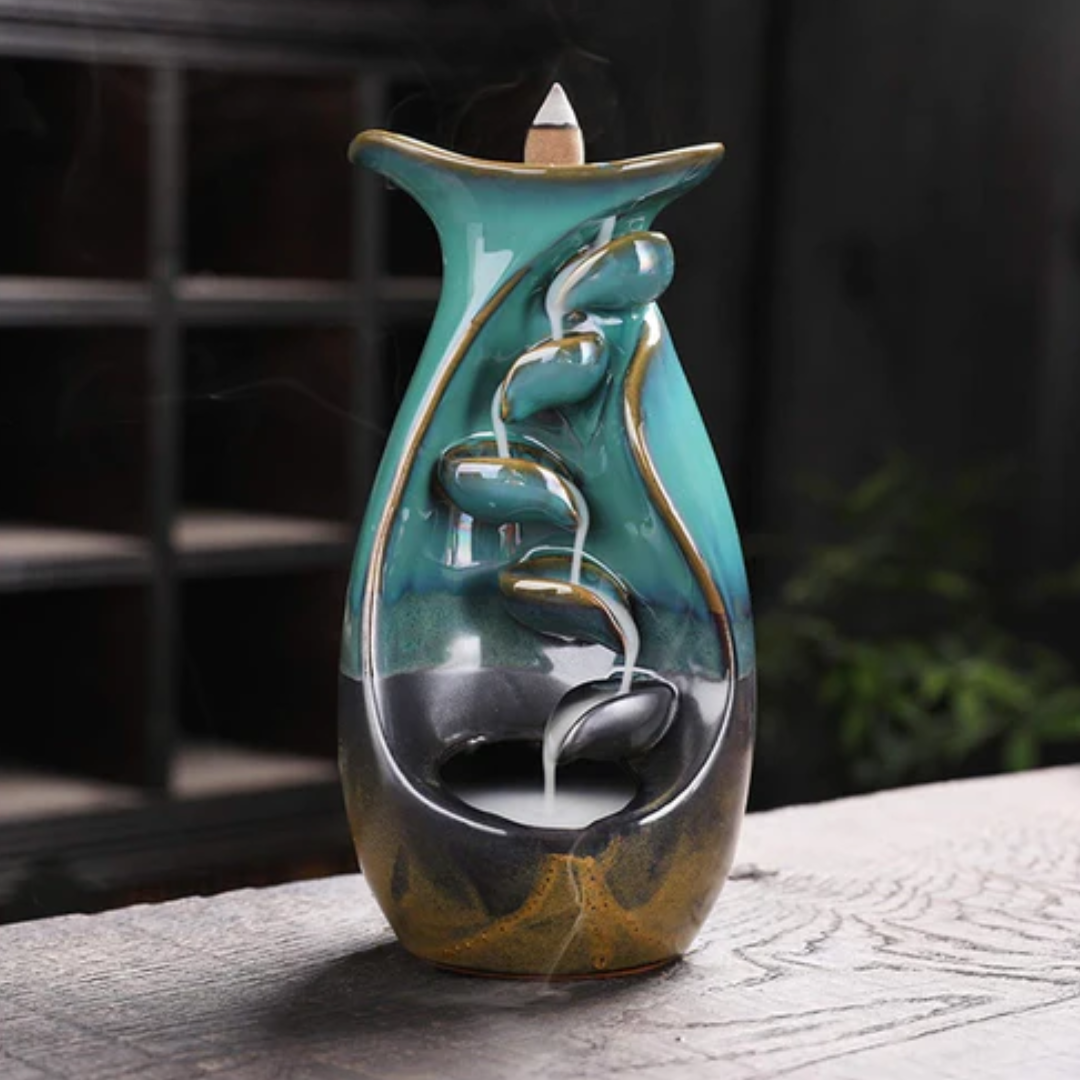 Quemador de Incienso Cascada Relajante con Aromas Zen